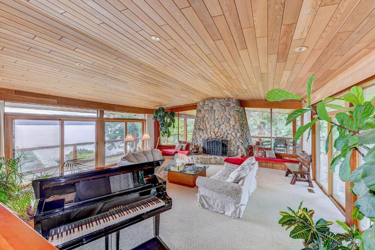 Oceanside Lodge Saanich Inlet North Saanich Bagian luar foto