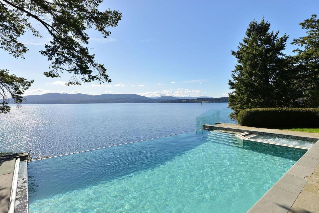 Oceanside Lodge Saanich Inlet North Saanich Bagian luar foto
