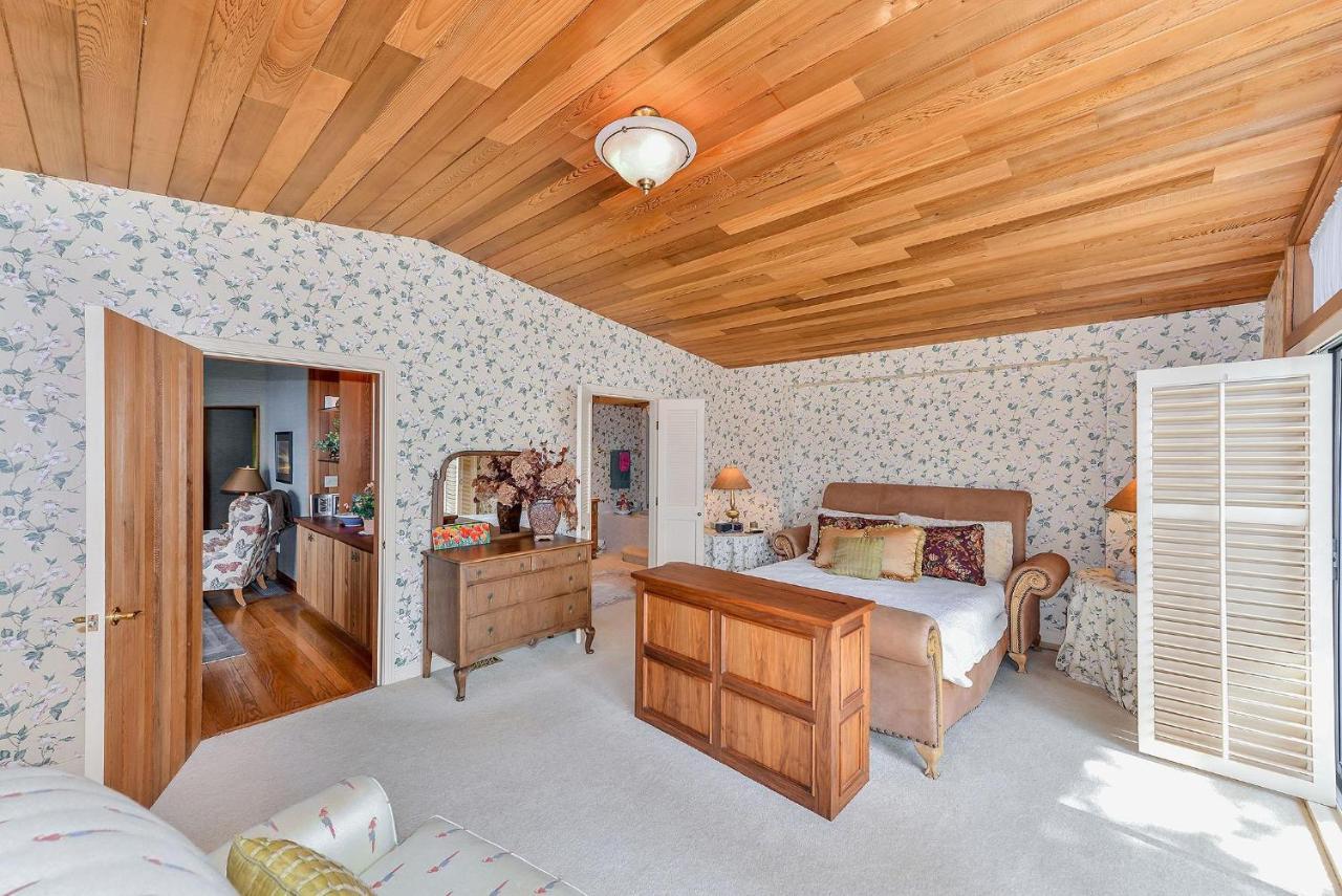 Oceanside Lodge Saanich Inlet North Saanich Bagian luar foto